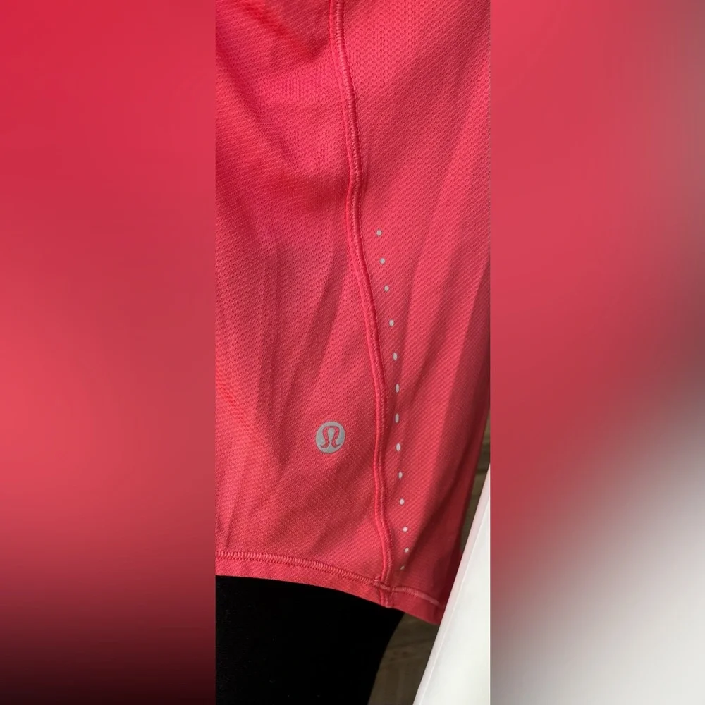 Lululemon sculpt tank top in Coral Pink color Size 8 - Picture 5 of 7